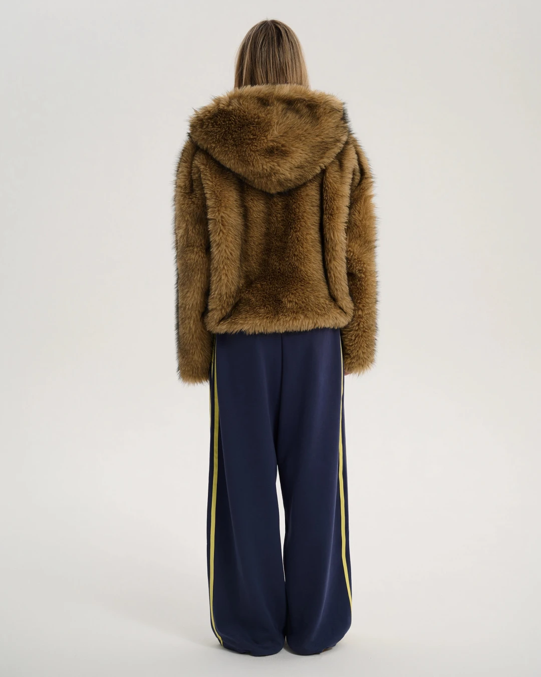 Шуба 1OOF/020059-700 Look Online
