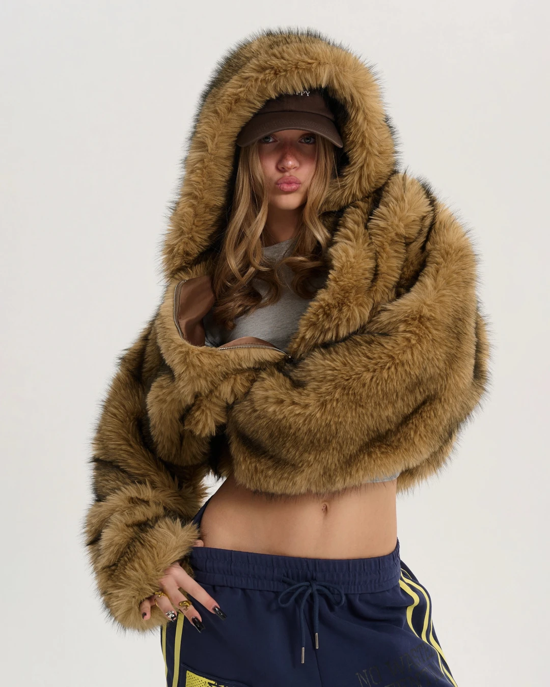 Шуба 1OOF/020059-700 Look Online