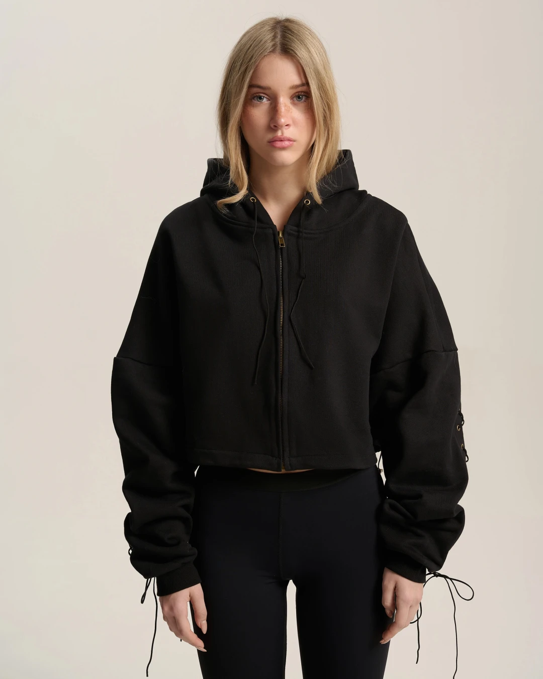 Толстовка 1SWH/019228-999 Look Online