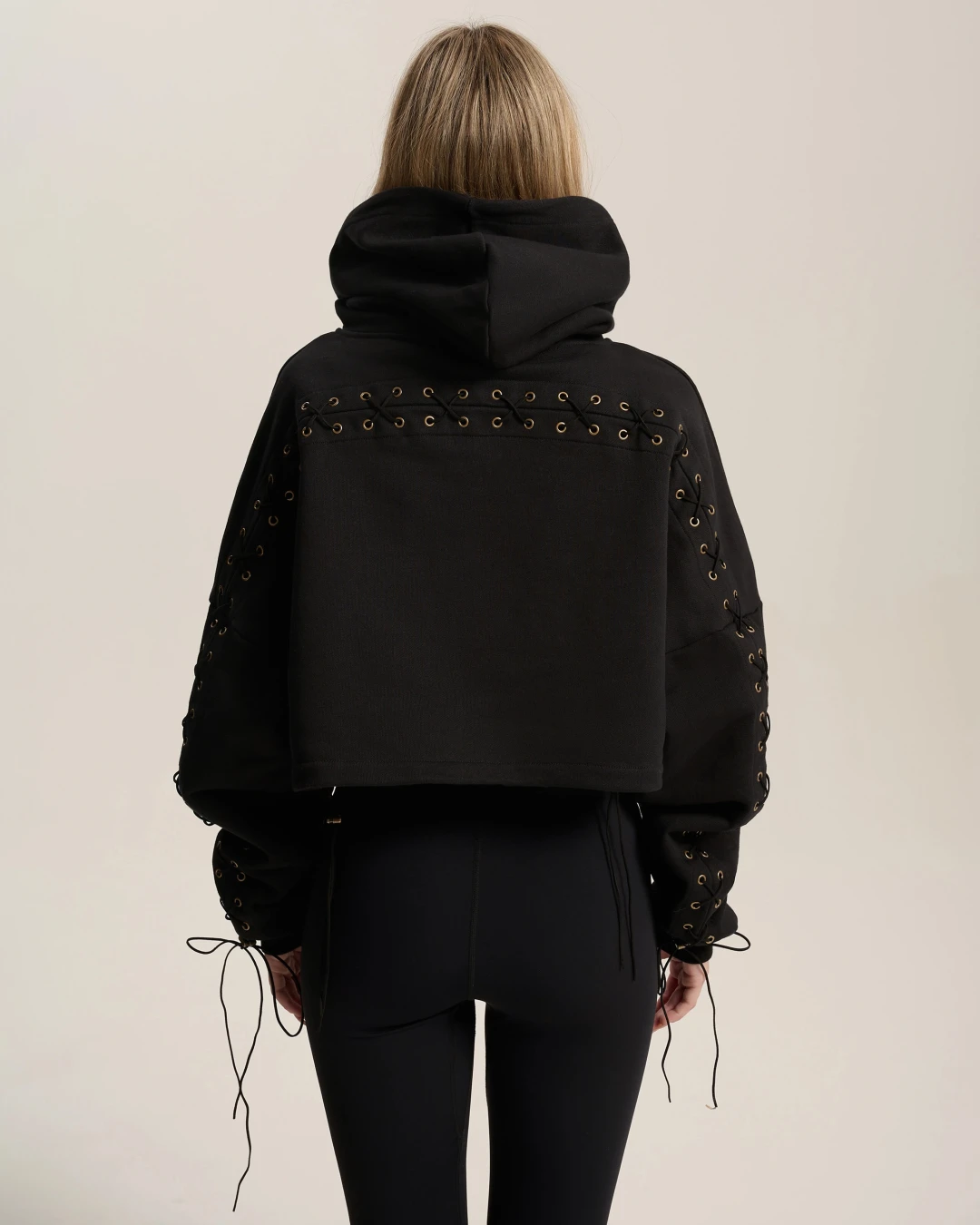 Толстовка 1SWH/019228-999 Look Online