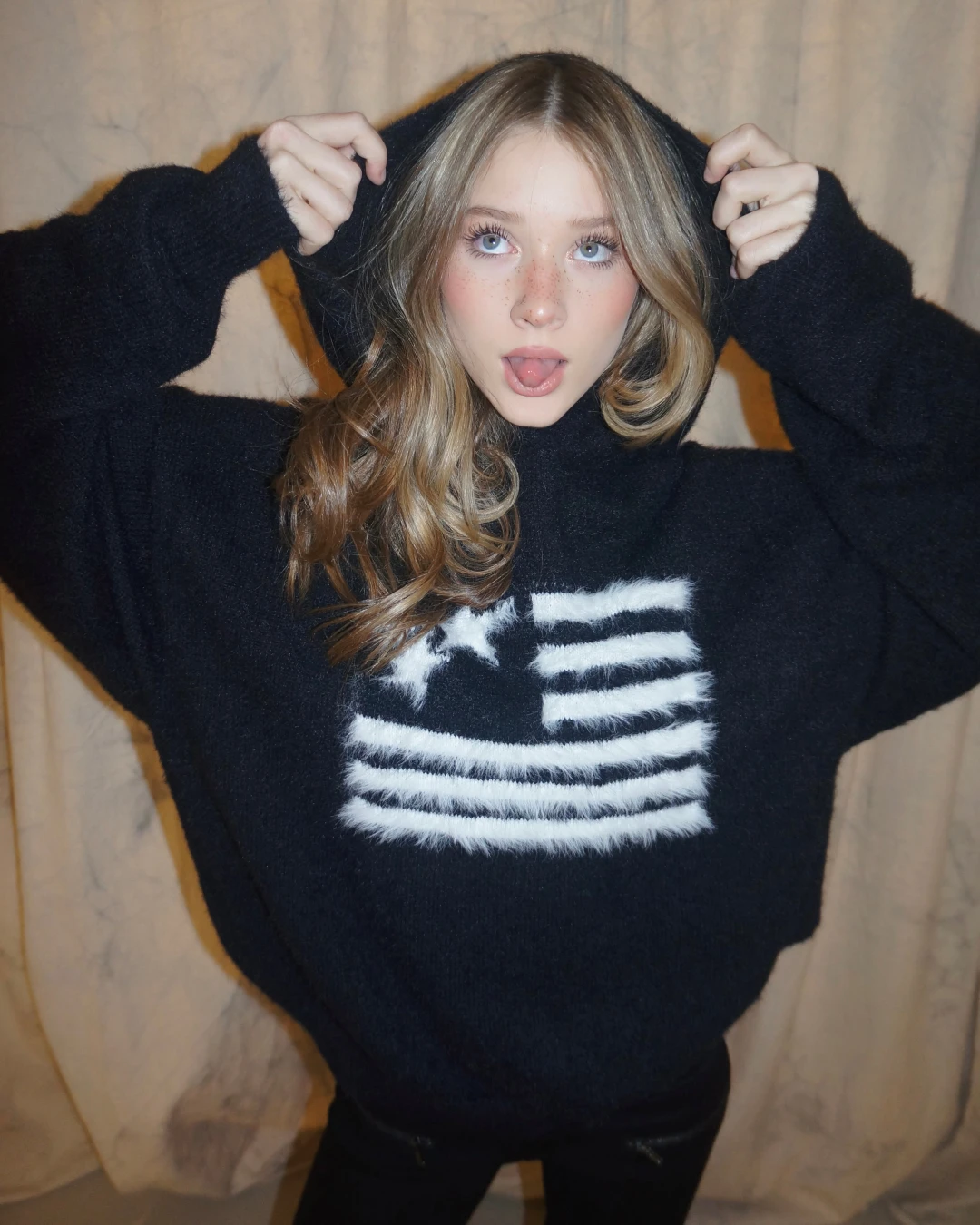 Худи 1SWH/020320-999 Look Online