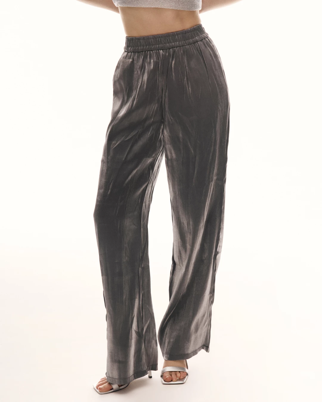 Брюки блестящие на резинке Look Online