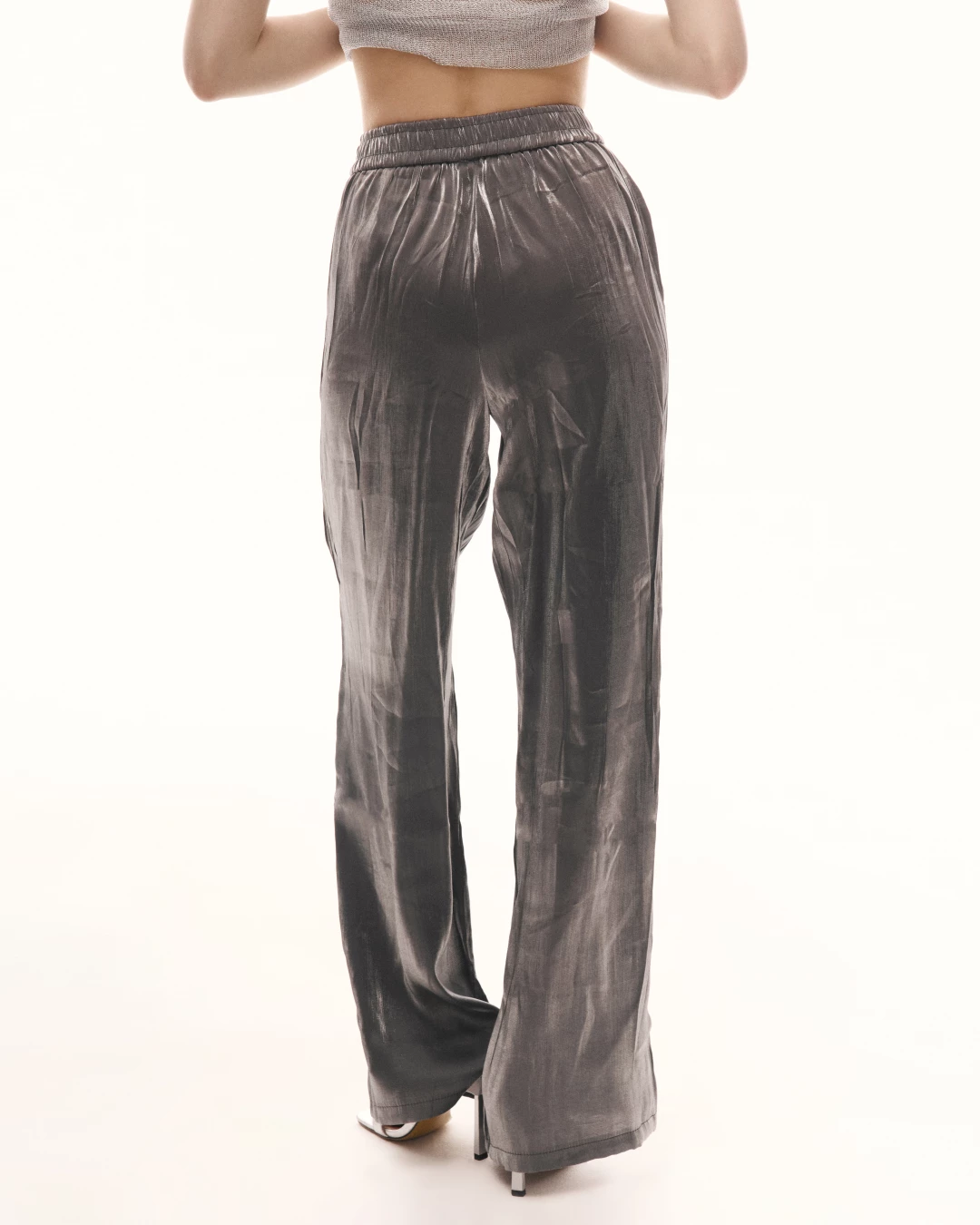 Брюки блестящие на резинке Look Online